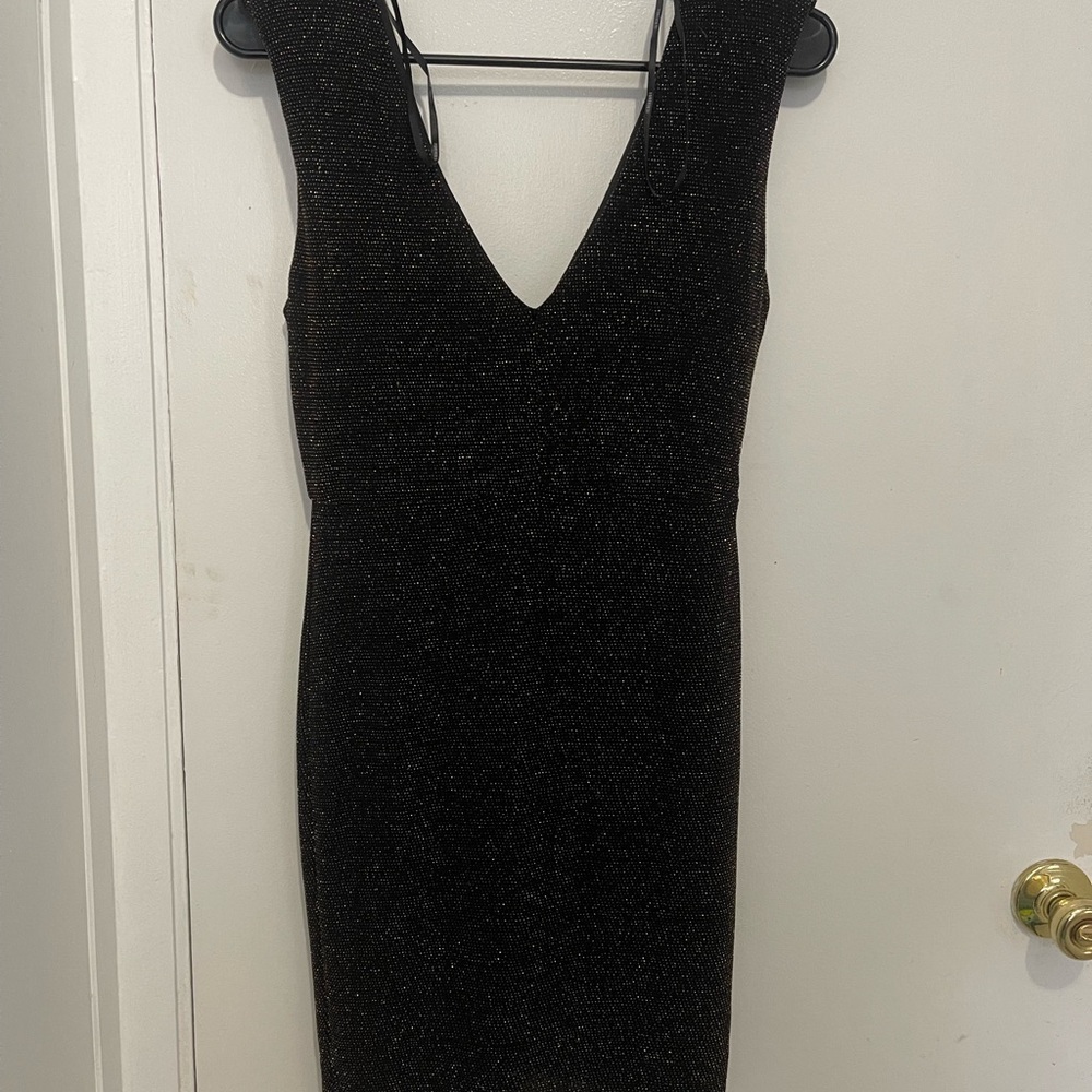 Forever 21 Black V-Neck Sheath Dress